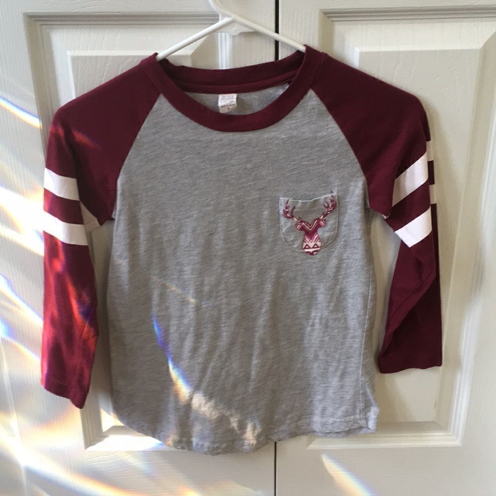 Raglan T-Shirt w/Deer Junior’s Small
